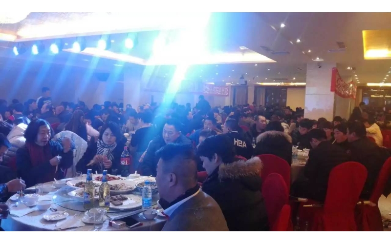 旭派電池遼寧錦州答謝會(huì)500多人參加，場(chǎng)面火熱...